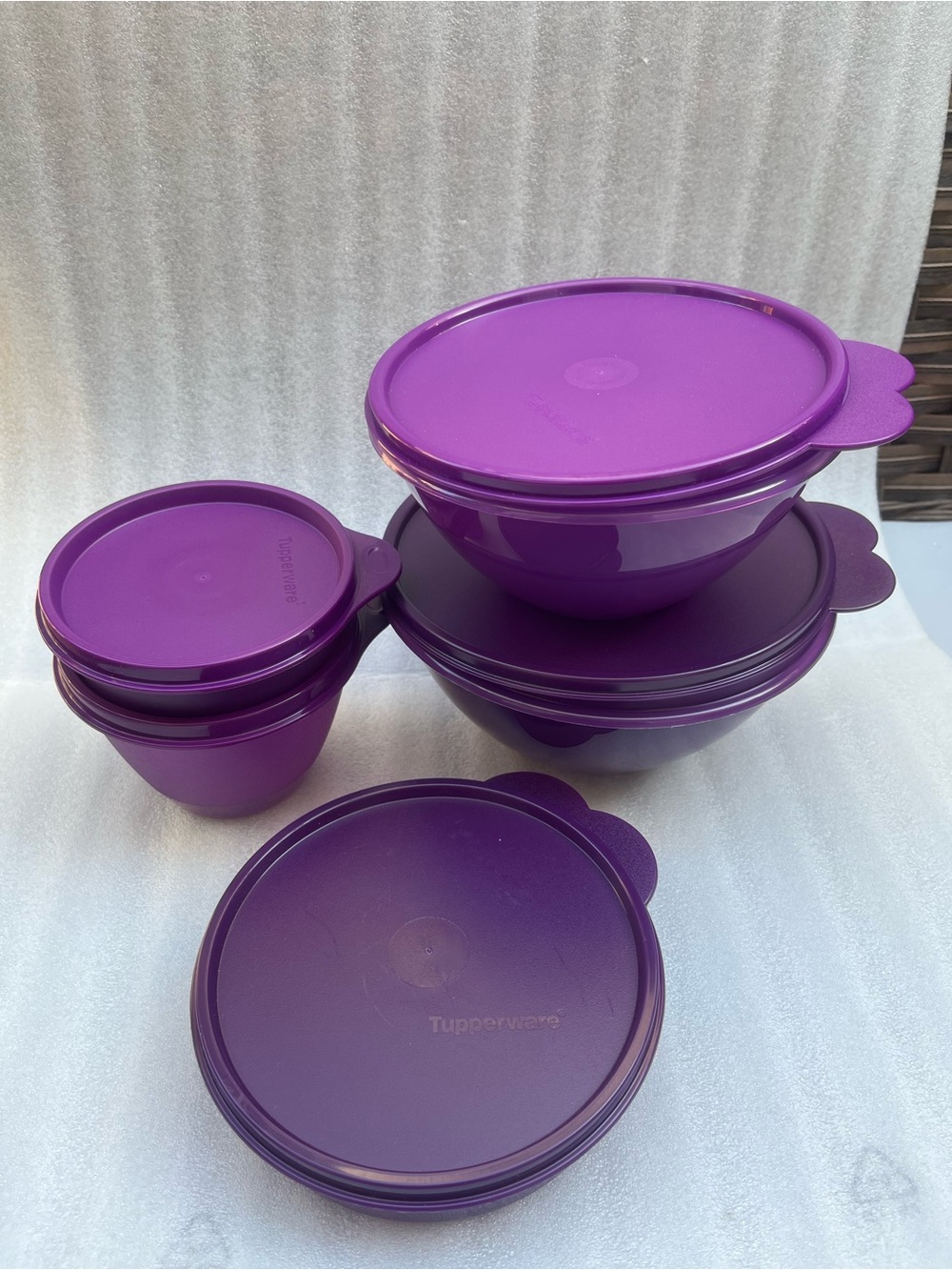Tupperware Set- New - Picture 6 of 7